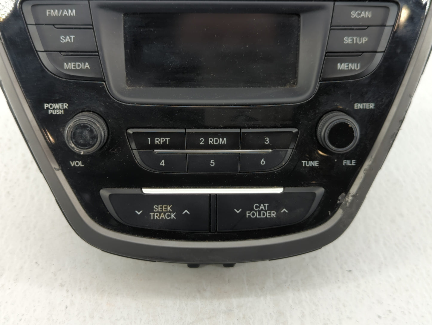 2014-2016 Hyundai Elantra Am Fm Cd Player Radio Receiver - Oemusedautoparts1.com