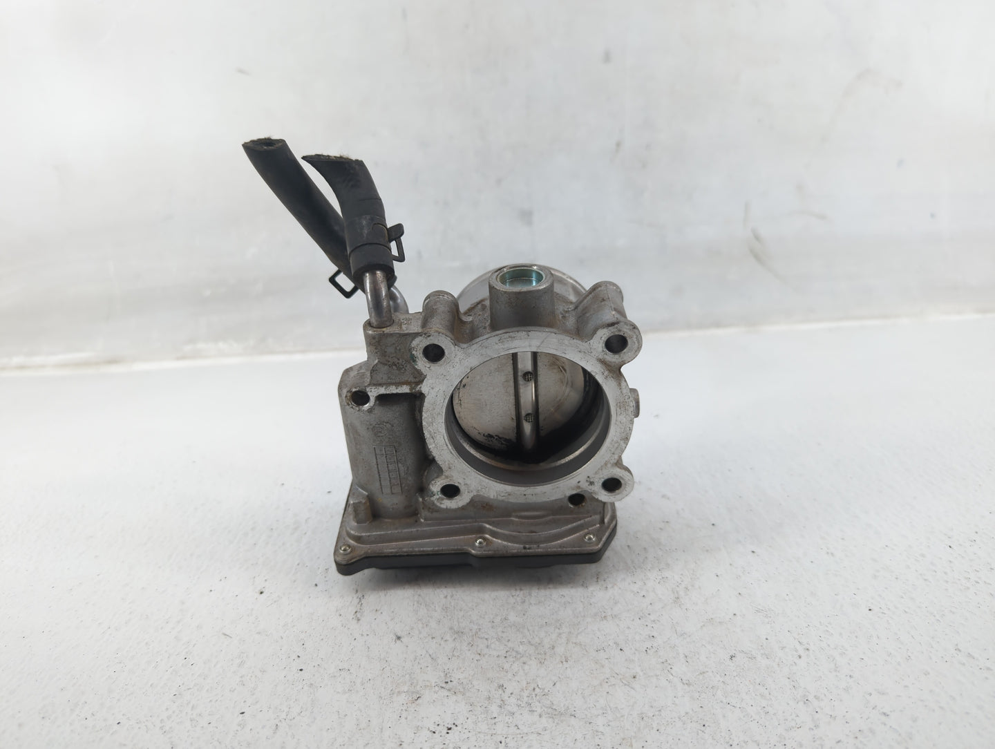 2011-2020 Hyundai Elantra Throttle Body P/N:35100-2E000 Fits Fits 2011 2012 2013 2014 2015 2016 2017 2018 2019 2020 2021 OEM