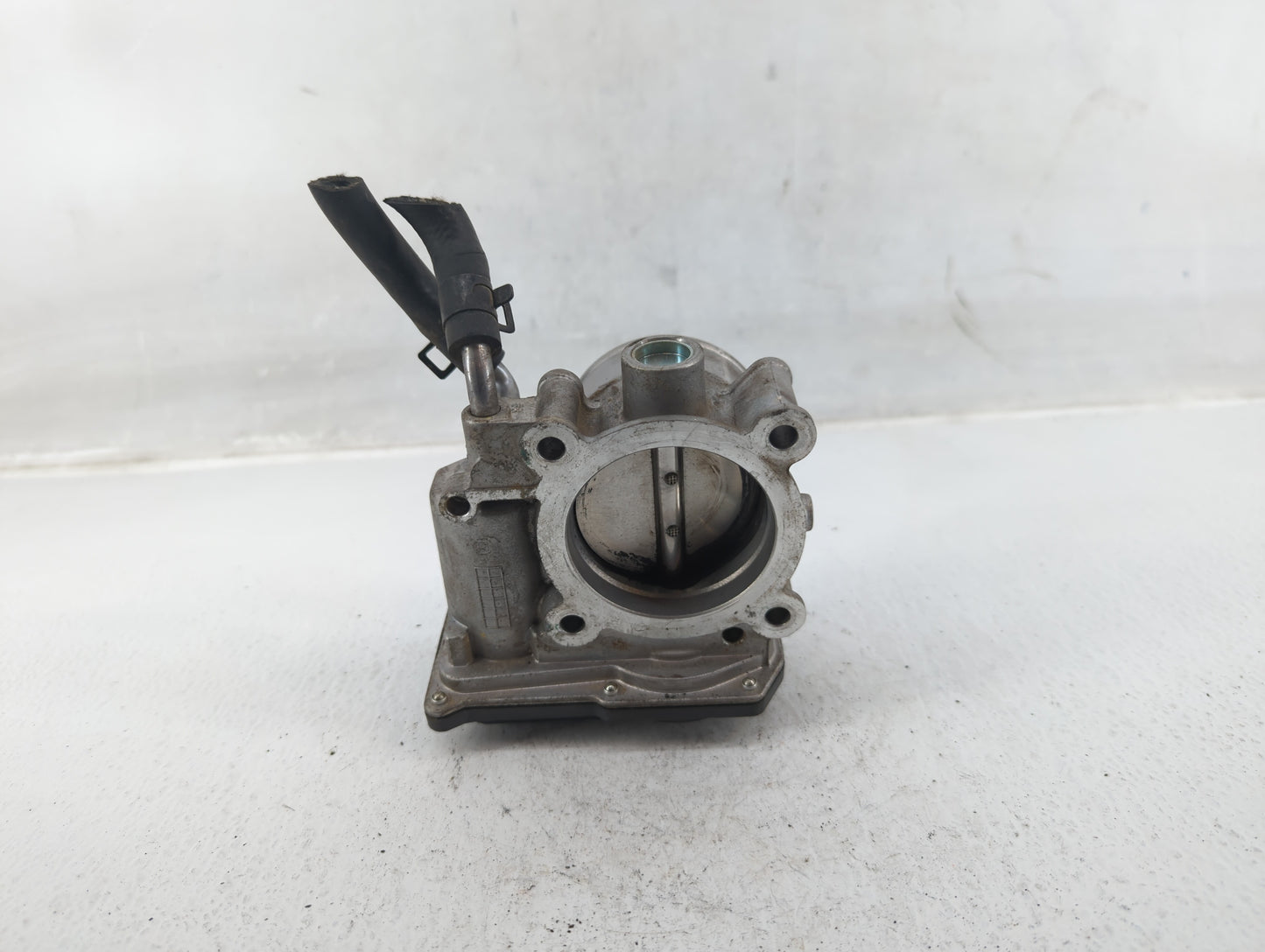 2011-2020 Hyundai Elantra Throttle Body P/N:35100-2E000 Fits Fits 2011 2012 2013 2014 2015 2016 2017 2018 2019 2020 2021 OEM