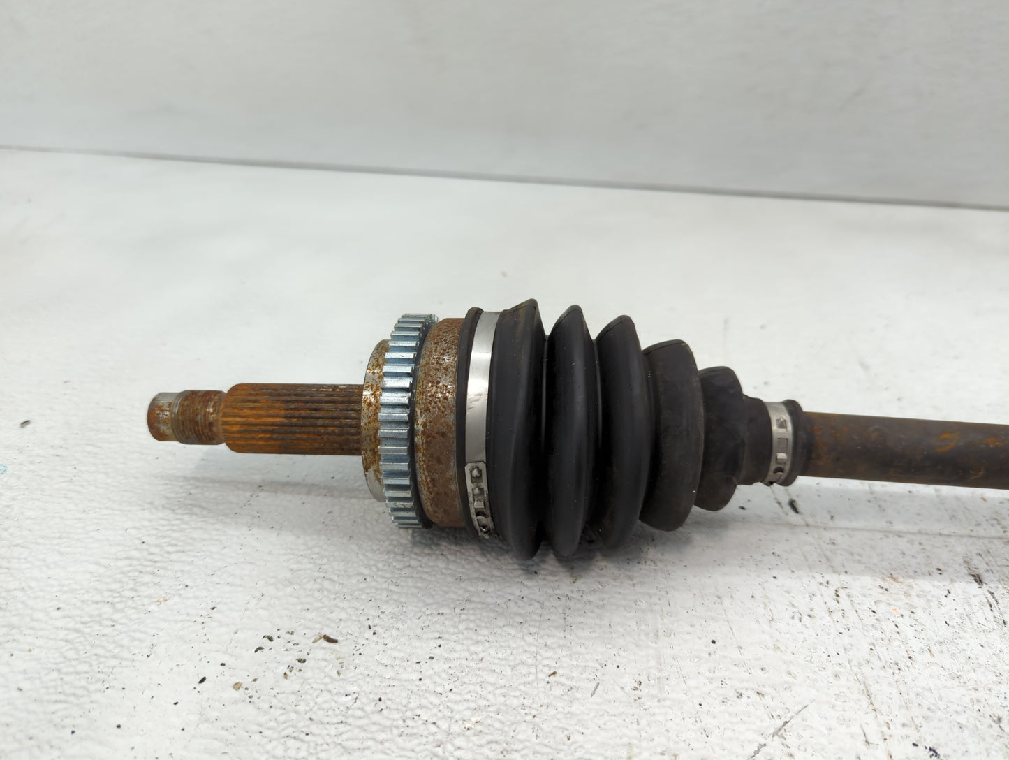 2011-2016 Hyundai Elantra Axle Shaft Front Driver Cv C/v - Oemusedautoparts1.com