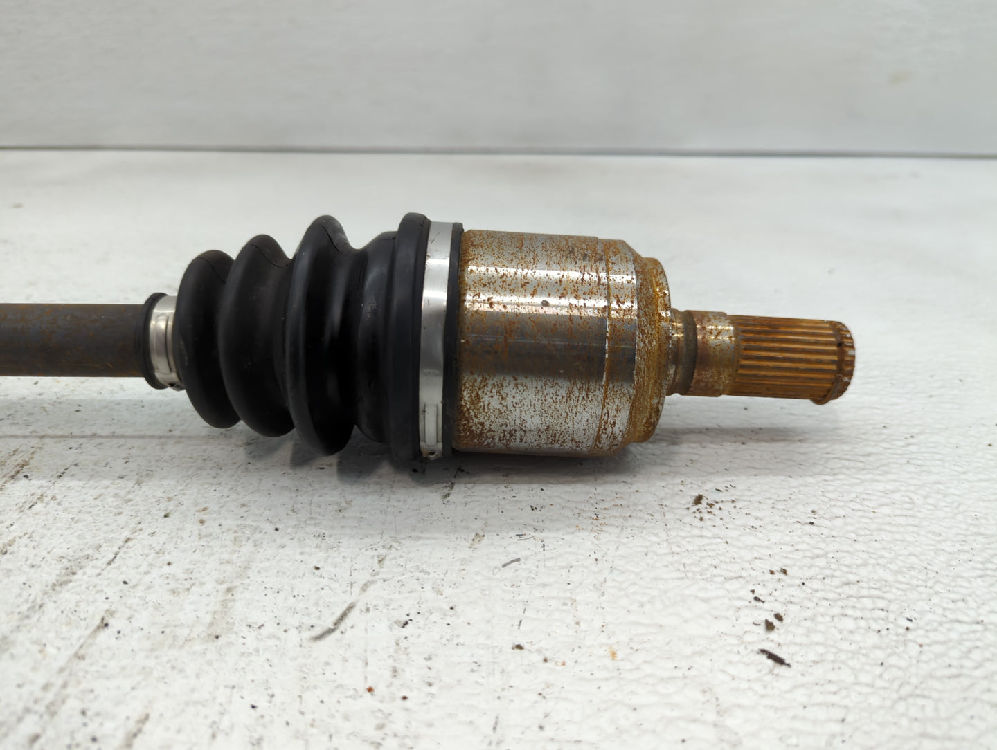 2011-2016 Hyundai Elantra Axle Shaft Front Driver Cv C/v - Oemusedautoparts1.com