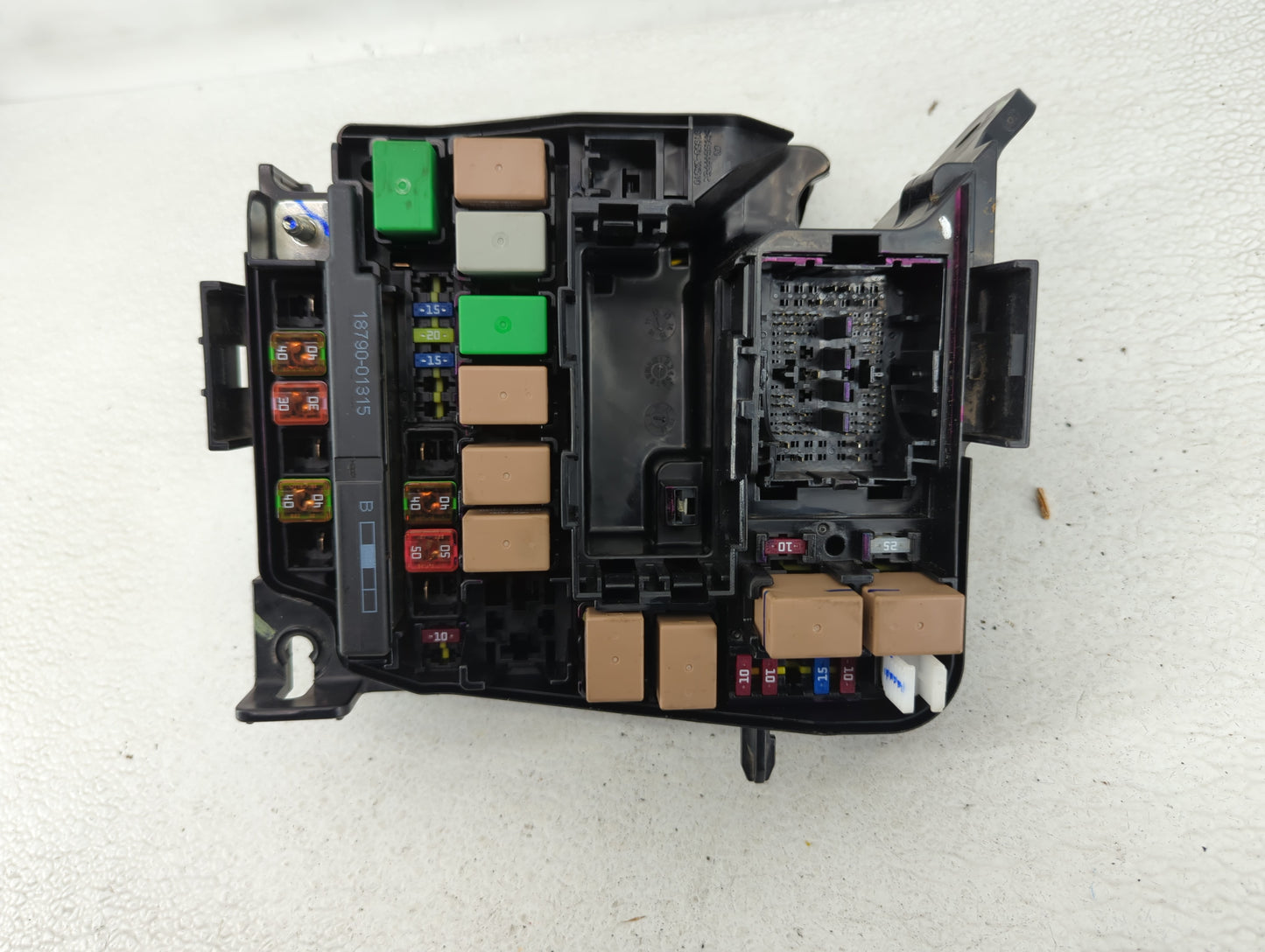 2014-2016 Hyundai Elantra Fusebox Fuse Box Panel Relay Module P/N:91951-3X710 Fits Fits 2014 2015 2016 OEM Used Auto Parts -