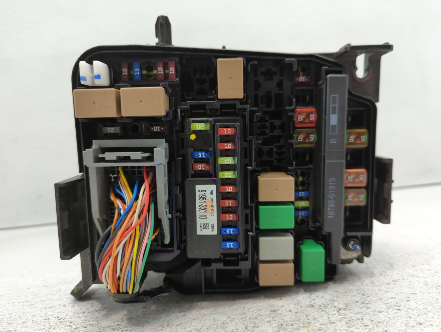 2014-2016 Hyundai Elantra Fusebox Fuse Box Panel Relay Module Fits Fits 2014 2015 2016 OEM Used Auto Parts - Oemusedautopart