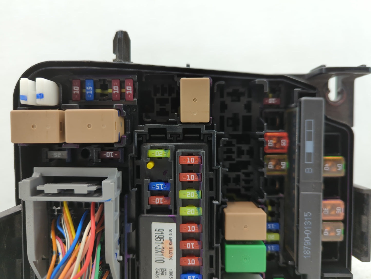 2014-2016 Hyundai Elantra Fusebox Fuse Box Panel Relay Module Fits Fits 2014 2015 2016 OEM Used Auto Parts - Oemusedautopart