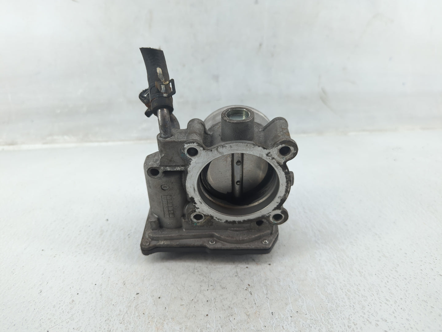 2011-2020 Hyundai Elantra Throttle Body P/N:35100-2E000 Fits Fits 2011 2012 2013 2014 2015 2016 2017 2018 2019 2020 2021 OEM