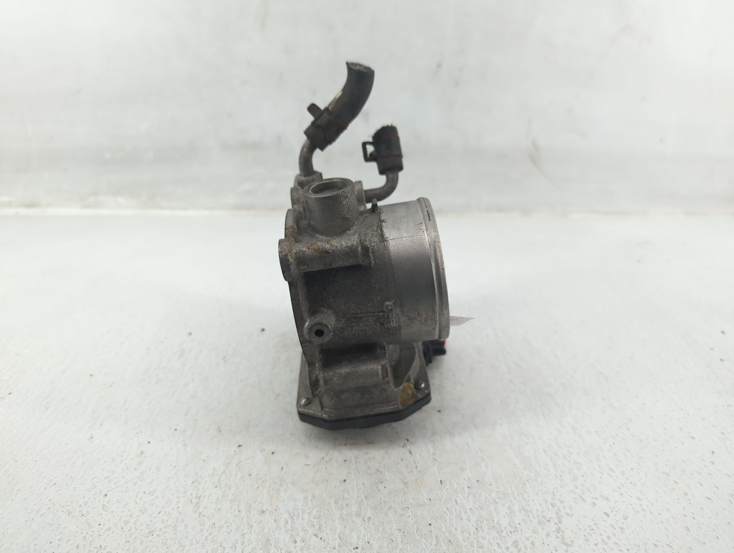 2011-2020 Hyundai Elantra Throttle Body P/N:35100-2E000 Fits Fits 2011 2012 2013 2014 2015 2016 2017 2018 2019 2020 2021 OEM