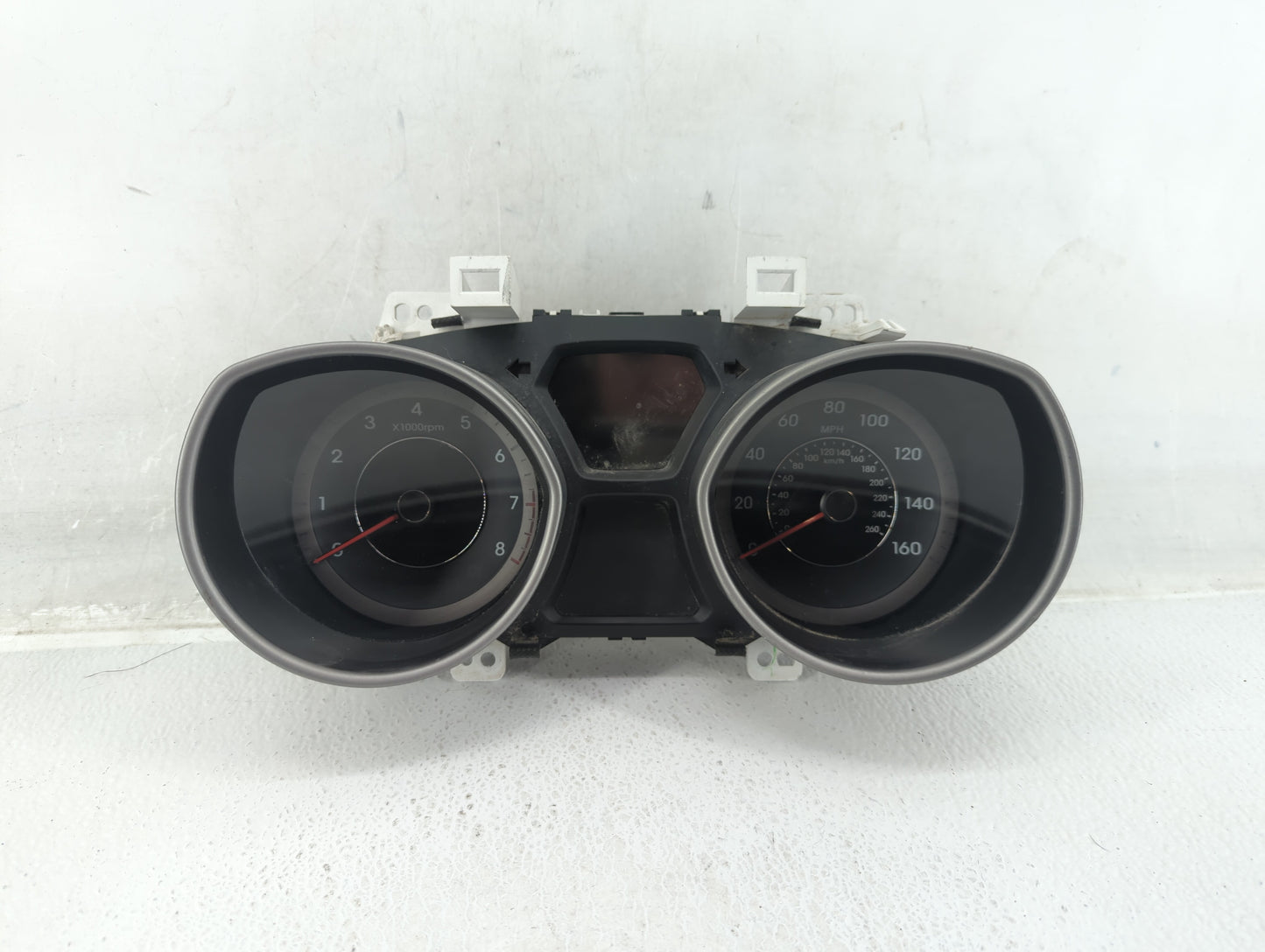 2014-2016 Hyundai Elantra Instrument Cluster Speedometer Gauges P/N:94004-3X240 Fits Fits 2014 2015 2016 OEM Used Auto Parts