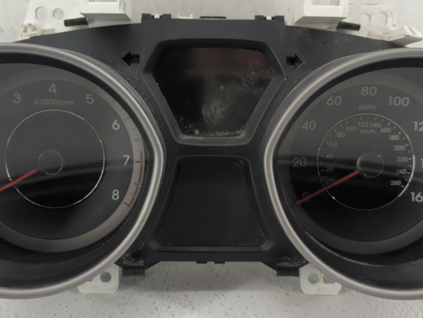 2014-2016 Hyundai Elantra Instrument Cluster Speedometer Gauges P/N:94004-3X240 Fits Fits 2014 2015 2016 OEM Used Auto Parts