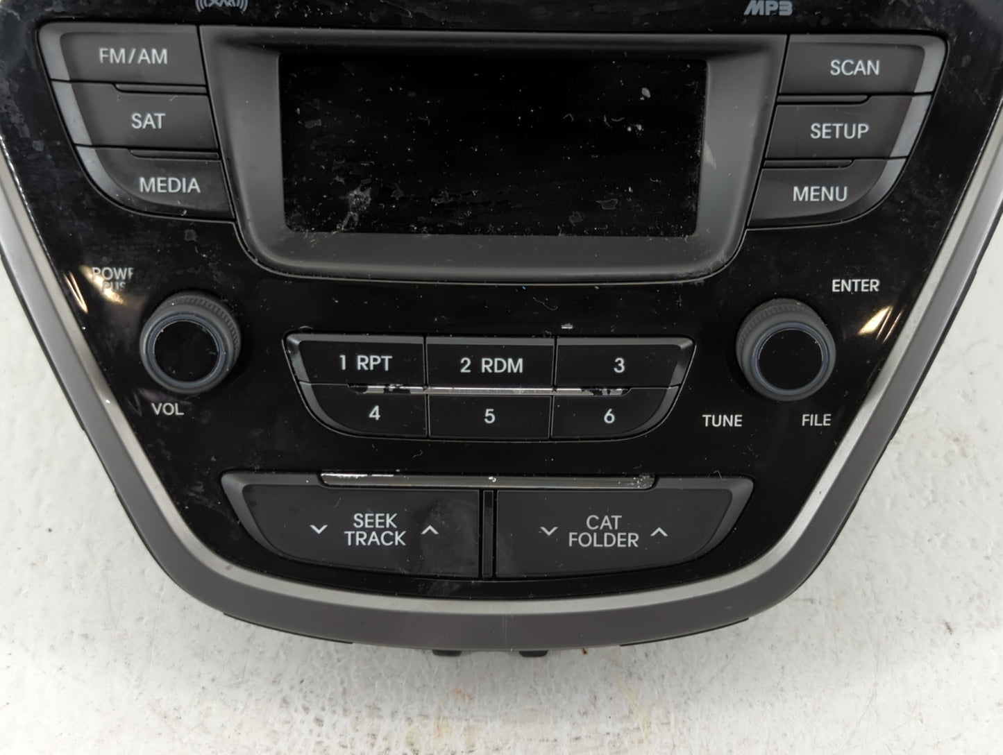 2014-2016 Hyundai Elantra Am Fm Cd Player Radio Receiver - Oemusedautoparts1.com