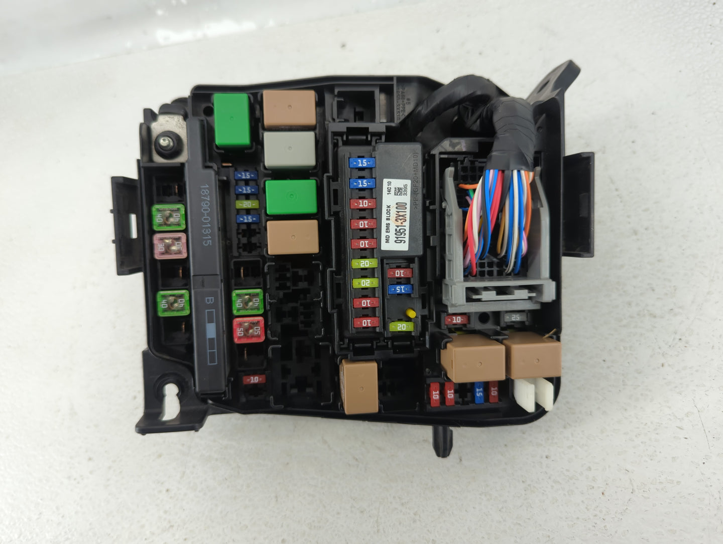 2014-2016 Hyundai Elantra Fusebox Fuse Box Panel Relay Module P/N:91266-3X100 Fits Fits 2014 2015 2016 OEM Used Auto Parts -