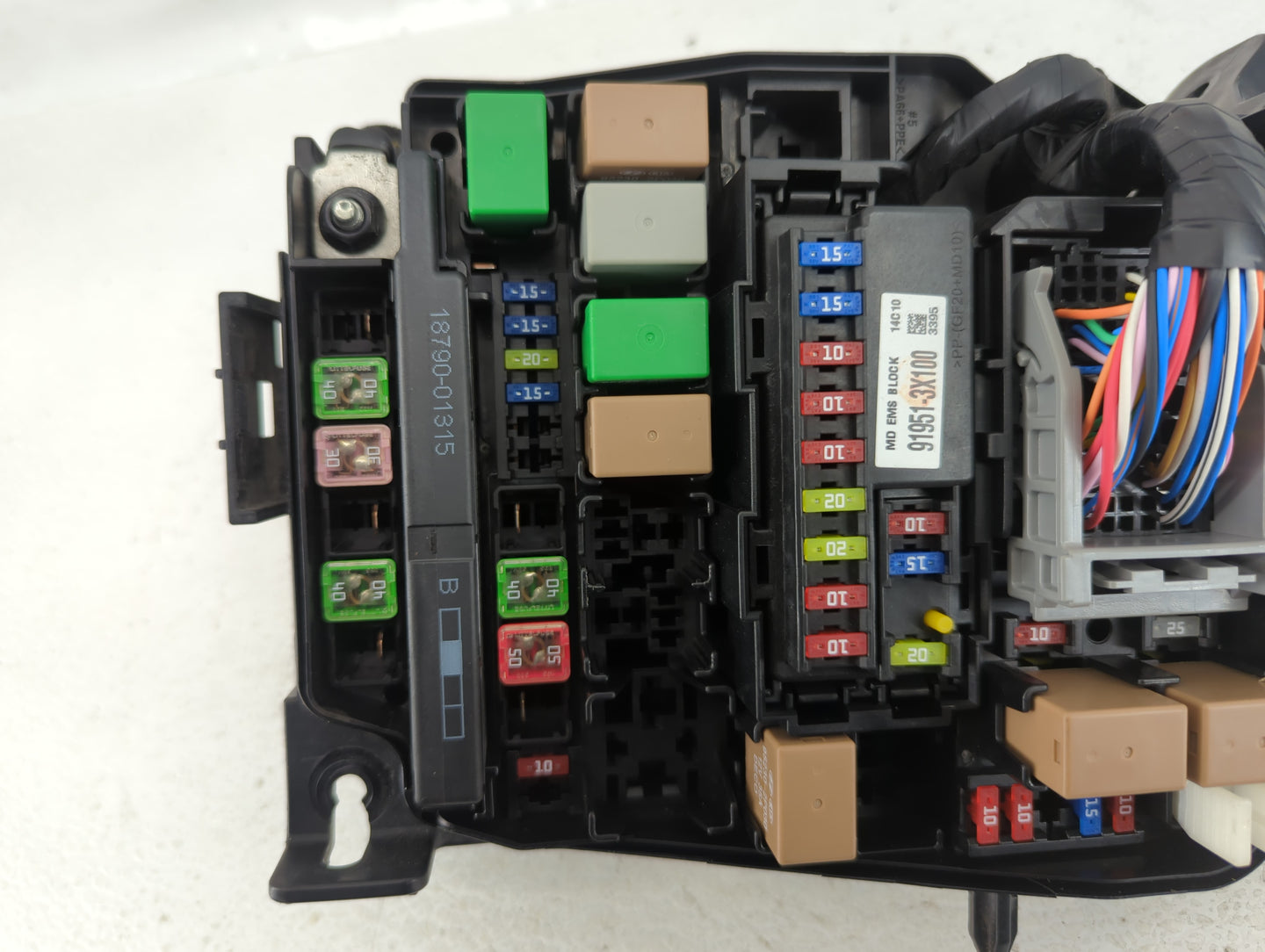 2014-2016 Hyundai Elantra Fusebox Fuse Box Panel Relay Module P/N:91266-3X100 Fits Fits 2014 2015 2016 OEM Used Auto Parts -