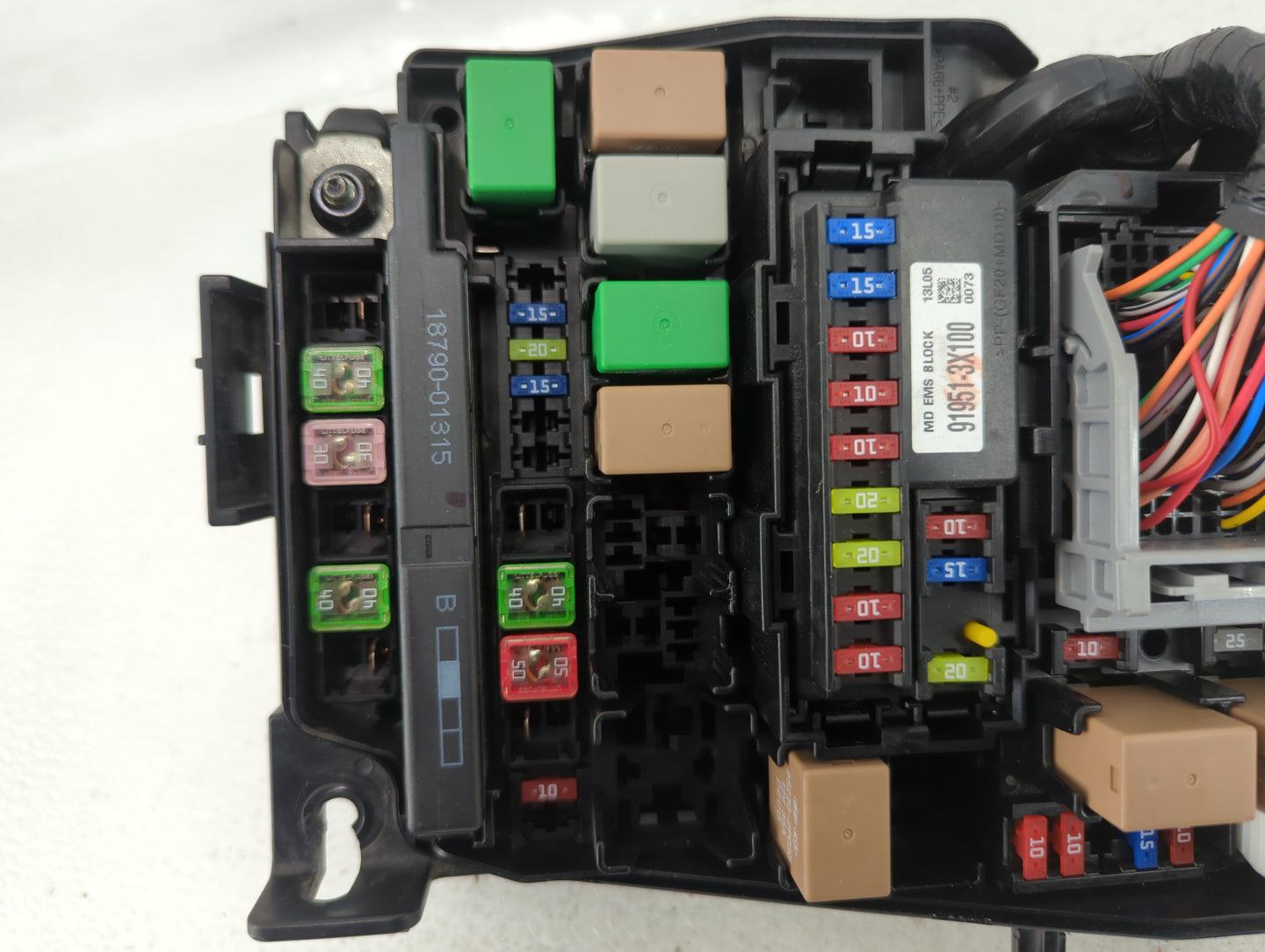 2014-2016 Hyundai Elantra Fusebox Fuse Box Panel Relay Module P/N:91265 3X080 Fits Fits 2014 2015 2016 OEM Used Auto Parts -