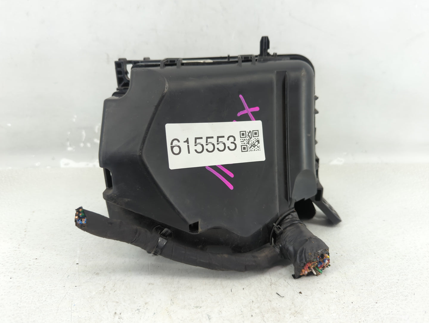 2014-2015 Hyundai Elantra Fusebox Fuse Box Panel Relay Module P/N:91238 A5995 Fits Fits 2014 2015 OEM Used Auto Parts - Oemu