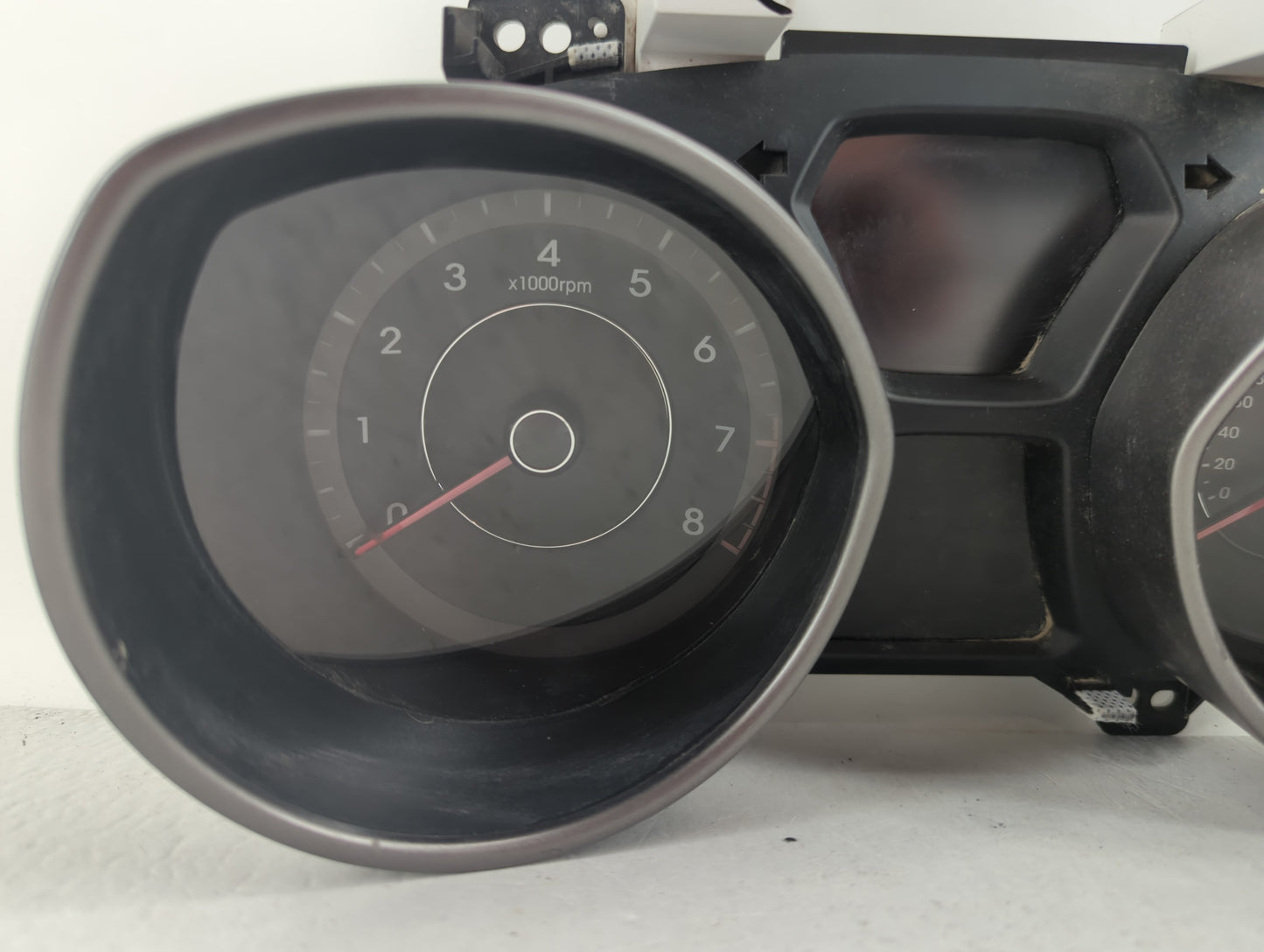 2014-2016 Hyundai Elantra Instrument Cluster Speedometer Gauges P/N:940043Y010 Fits Fits 2014 2015 2016 OEM Used Auto Parts 