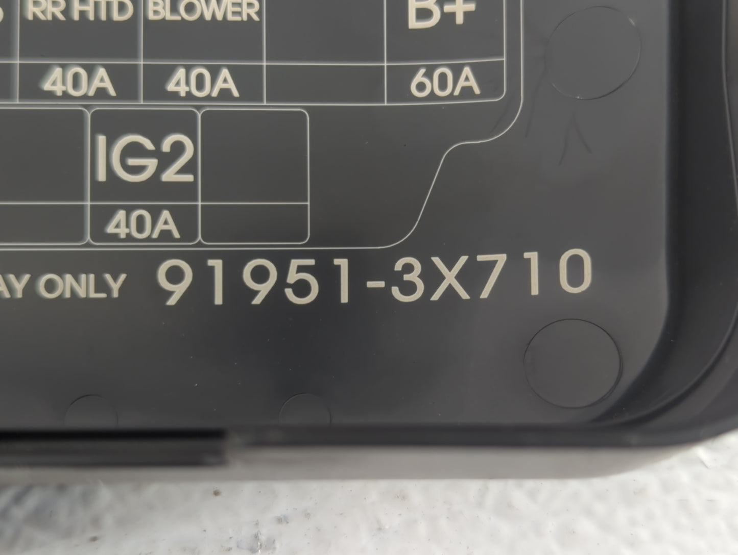 2014-2016 Hyundai Elantra Fusebox Fuse Box Panel Relay Module P/N:91951-3X710 Fits Fits 2014 2015 2016 OEM Used Auto Parts -