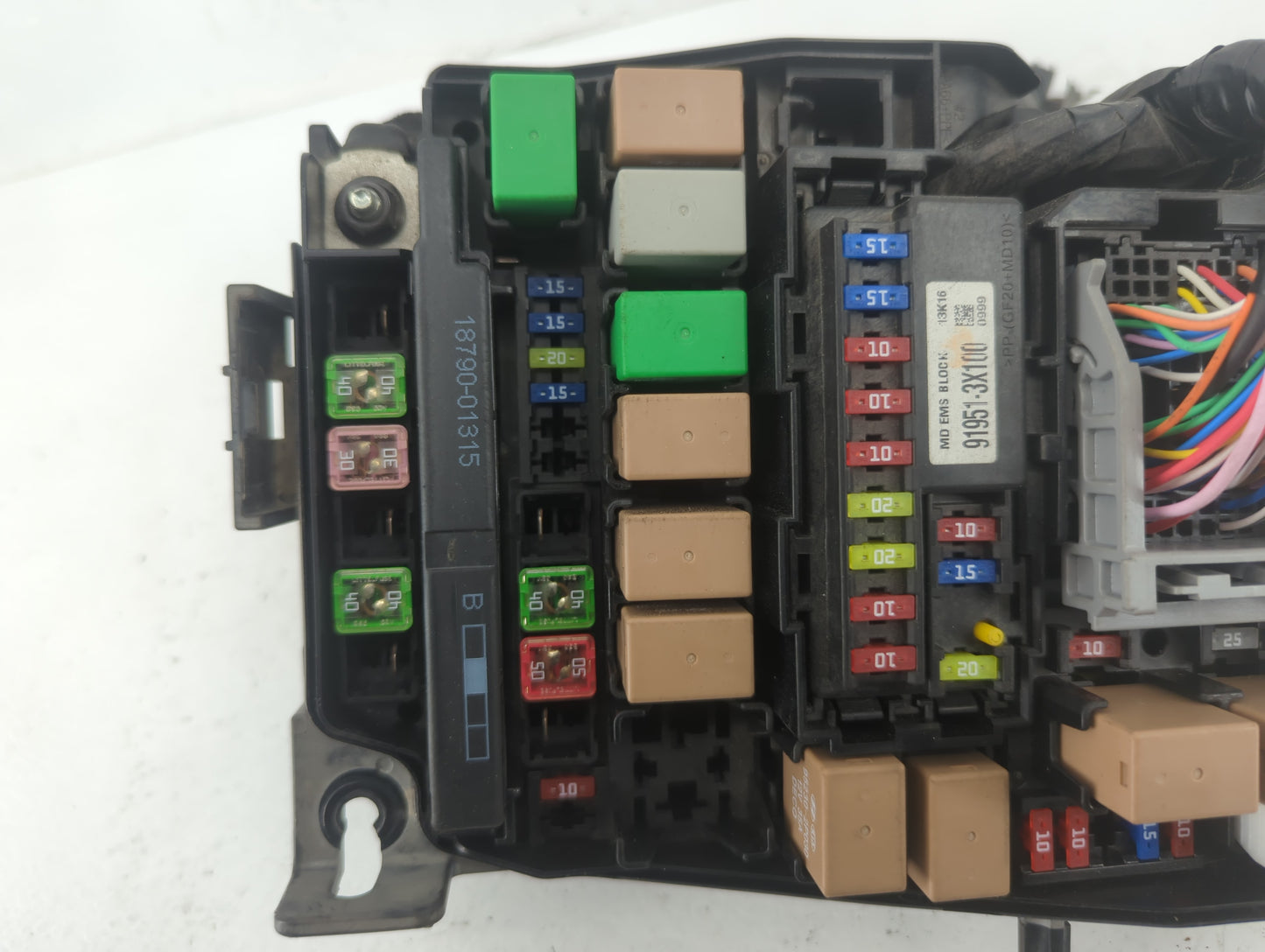 2014-2016 Hyundai Elantra Fusebox Fuse Box Panel Relay Module P/N:91266 3X010 Fits Fits 2014 2015 2016 OEM Used Auto Parts -