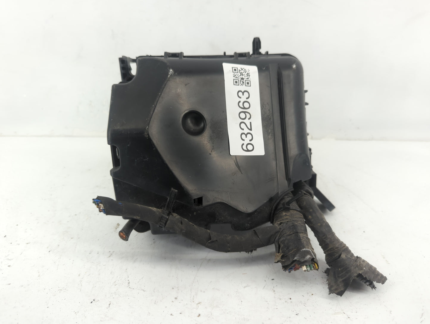 2014-2016 Hyundai Elantra Fusebox Fuse Box Panel Relay Module P/N:91266 3X010 Fits Fits 2014 2015 2016 OEM Used Auto Parts -