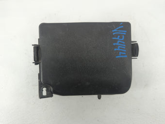 compare product 2014-2015 Hyundai Elantra Fusebox Fuse Box Panel Relay Module P/N:DX22A65 91238-A5985 Fits Fits 2014 2015 OEM Used Auto Parts
