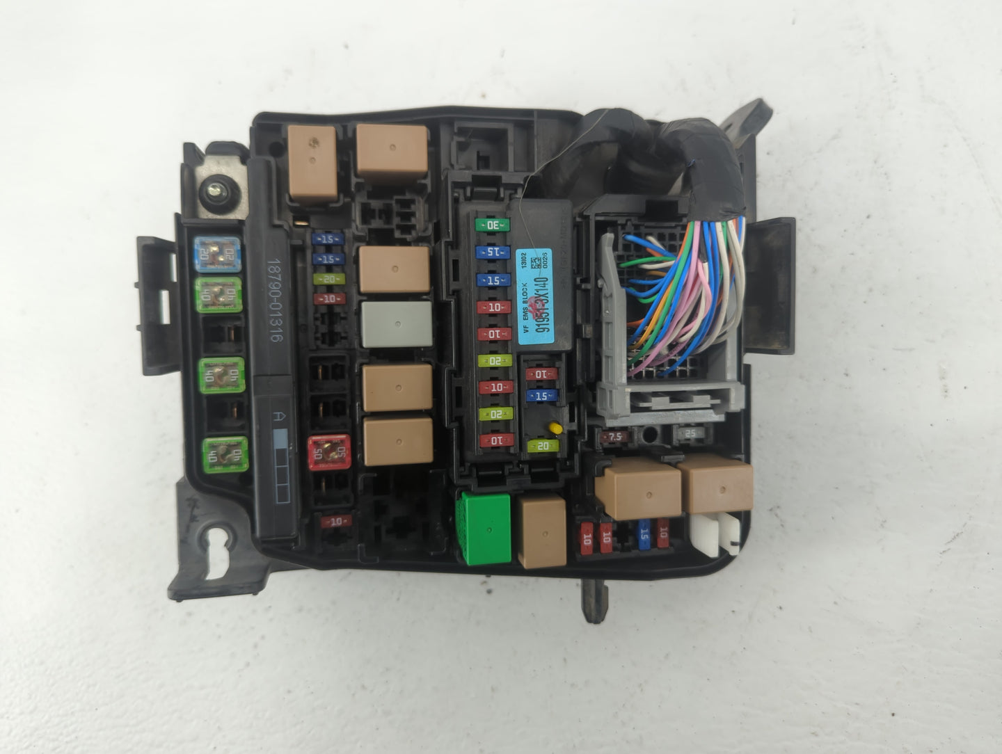 2014-2015 Hyundai Elantra Fusebox Fuse Box Panel Relay Module P/N:DX22A65 91238-A5985 Fits Fits 2014 2015 OEM Used Auto Part