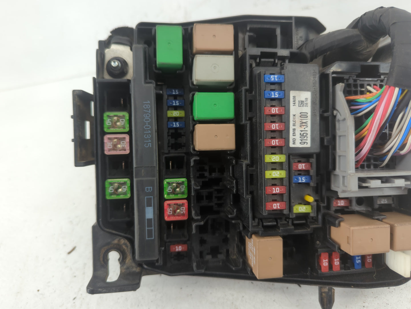 2014-2016 Hyundai Elantra Fusebox Fuse Box Panel Relay Module P/N:91266 3X030 Fits Fits 2014 2015 2016 OEM Used Auto Parts -