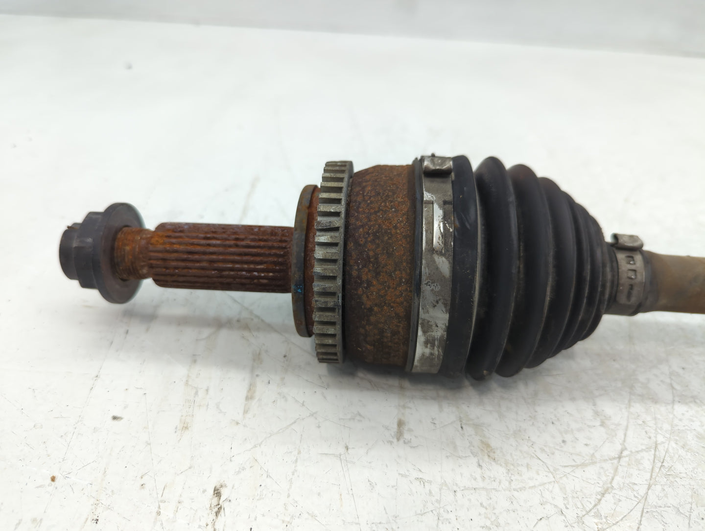 2014-2016 Hyundai Elantra Axle Shaft Front Driver Cv C/v - Oemusedautoparts1.com