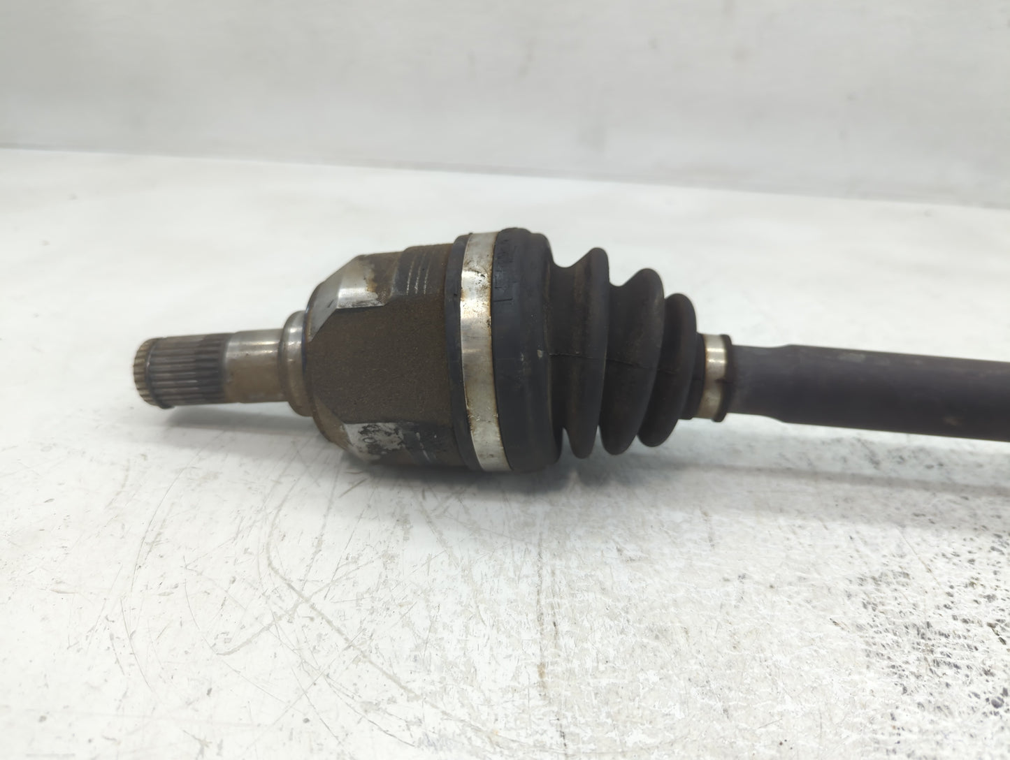 2014-2016 Hyundai Elantra Axle Shaft Front Passenger Cv C/v - Oemusedautoparts1.com