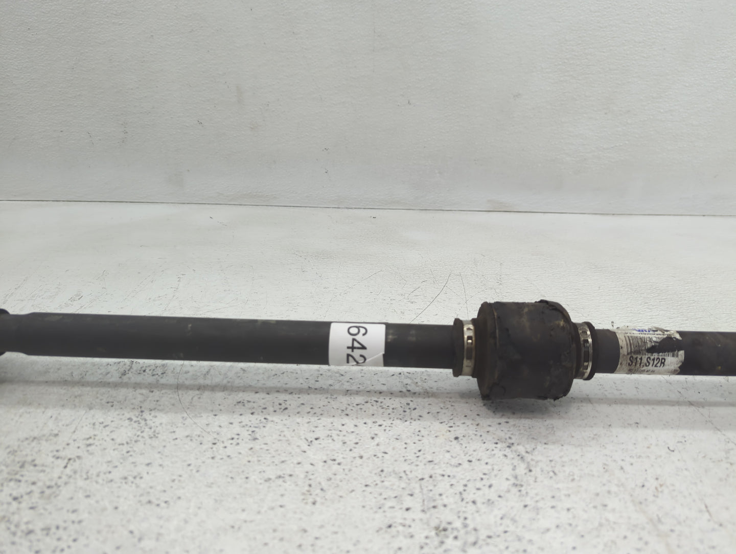 2014-2016 Hyundai Elantra Axle Shaft Front Passenger Cv C/v - Oemusedautoparts1.com