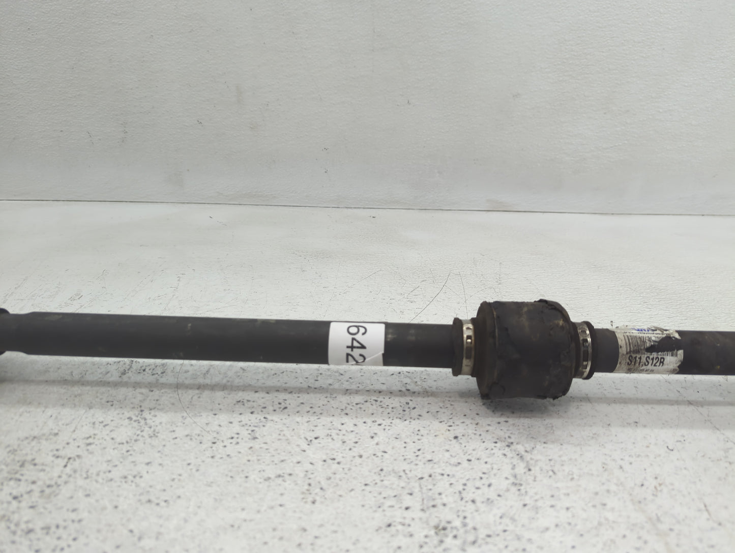 2014-2016 Hyundai Elantra Axle Shaft Front Passenger Cv C/v - Oemusedautoparts1.com