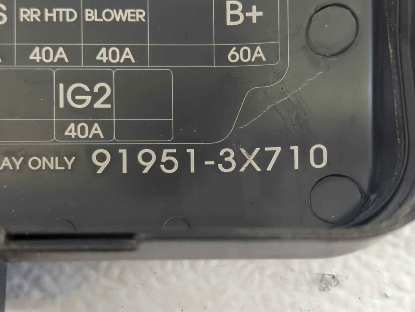 2014-2016 Hyundai Elantra Fusebox Fuse Box Panel Relay Module P/N:91951-3X710 91239-A5245 Fits Fits 2014 2015 2016 OEM Used 