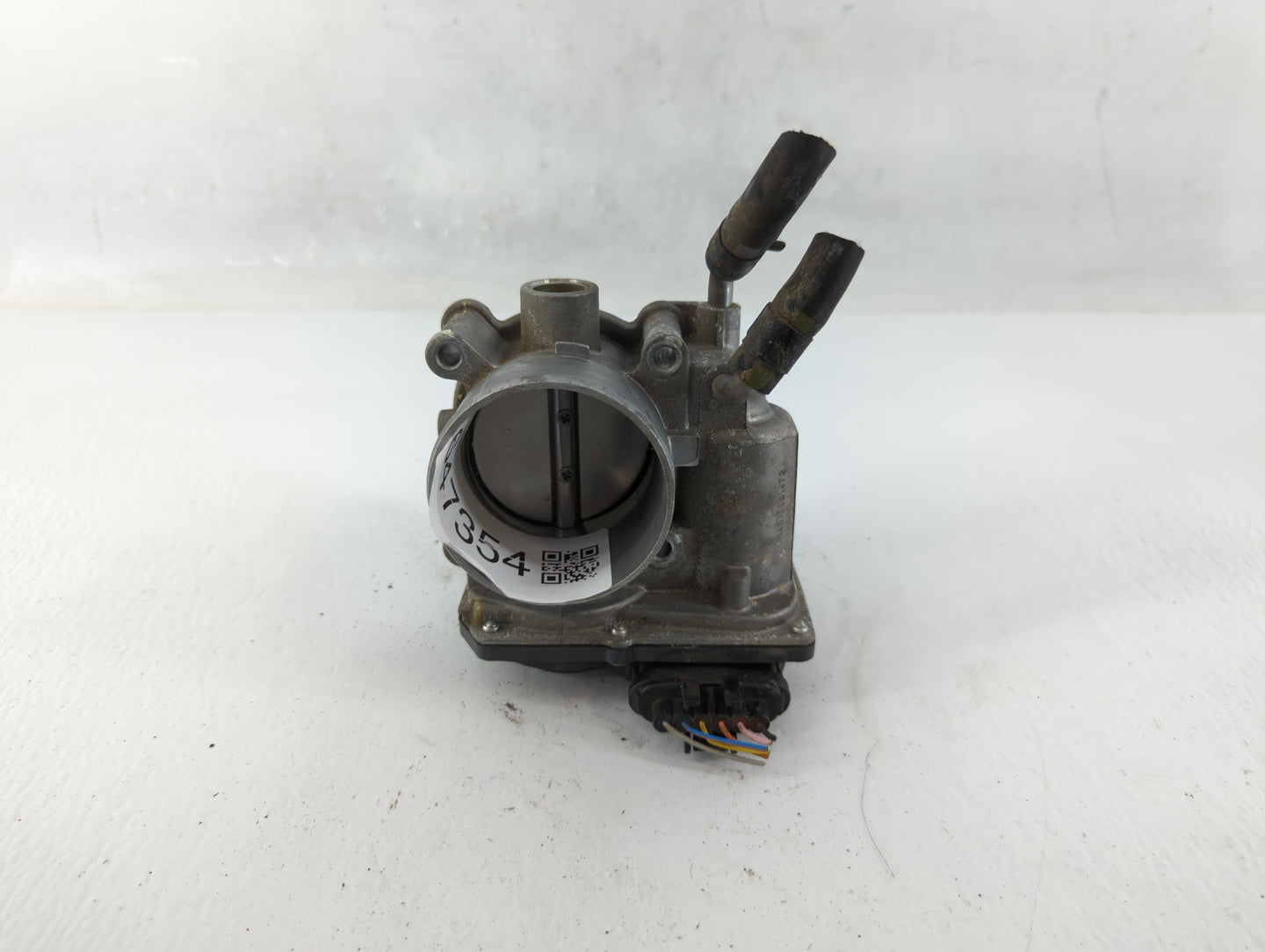 2011-2020 Hyundai Elantra Throttle Body P/N:35100-2E000 Fits Fits 2011 2012 2013 2014 2015 2016 2017 2018 2019 2020 2021 OEM