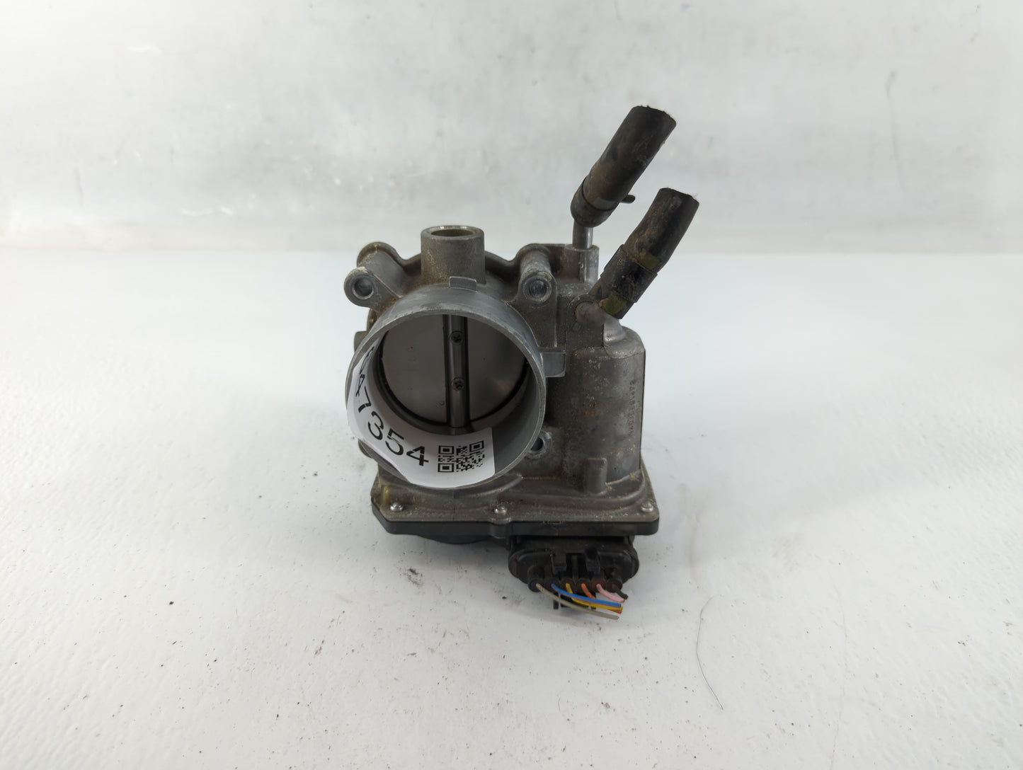 2011-2020 Hyundai Elantra Throttle Body P/N:35100-2E000 Fits Fits 2011 2012 2013 2014 2015 2016 2017 2018 2019 2020 2021 OEM