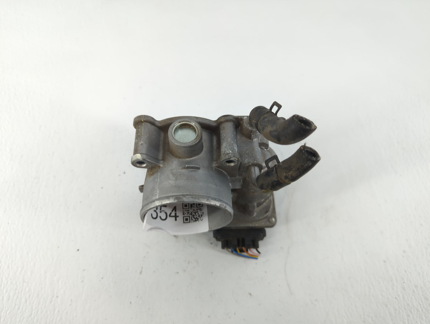 2011-2020 Hyundai Elantra Throttle Body P/N:35100-2E000 Fits Fits 2011 2012 2013 2014 2015 2016 2017 2018 2019 2020 2021 OEM