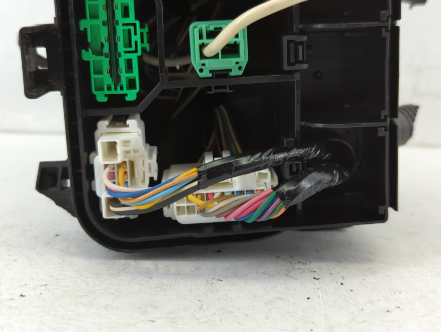 2014-2016 Hyundai Elantra Fusebox Fuse Box Panel Relay Module Fits Fits 2014 2015 2016 OEM Used Auto Parts - Oemusedautopart