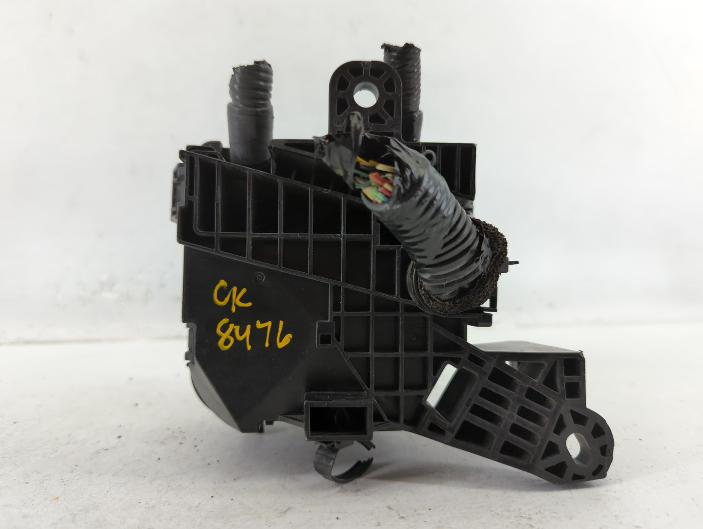 2014-2016 Hyundai Elantra Fusebox Fuse Box Panel Relay Module Fits Fits 2014 2015 2016 OEM Used Auto Parts - Oemusedautopart