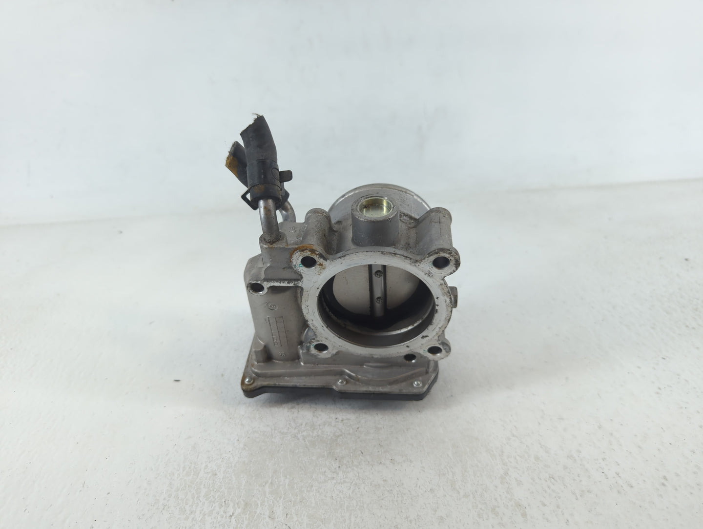 2011-2020 Hyundai Elantra Throttle Body P/N:35100-2E000 Fits Fits 2011 2012 2013 2014 2015 2016 2017 2018 2019 2020 2021 OEM