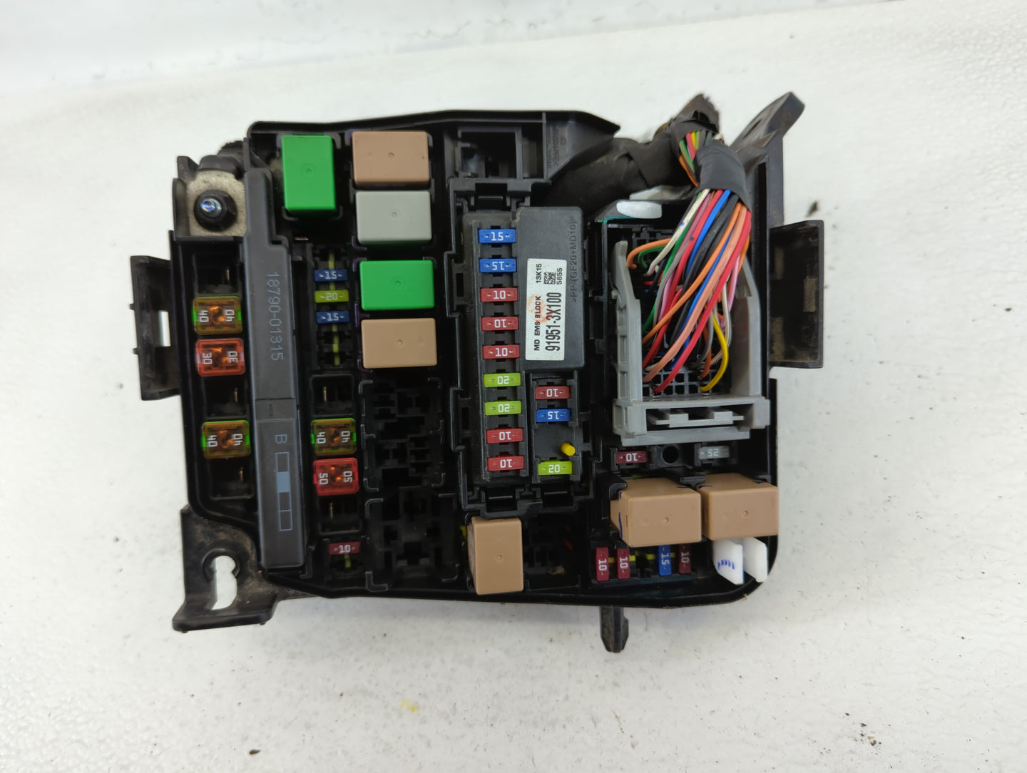 2014-2016 Hyundai Elantra Fusebox Fuse Box Panel Relay Module P/N:91951-3X710 Fits Fits 2014 2015 2016 OEM Used Auto Parts -