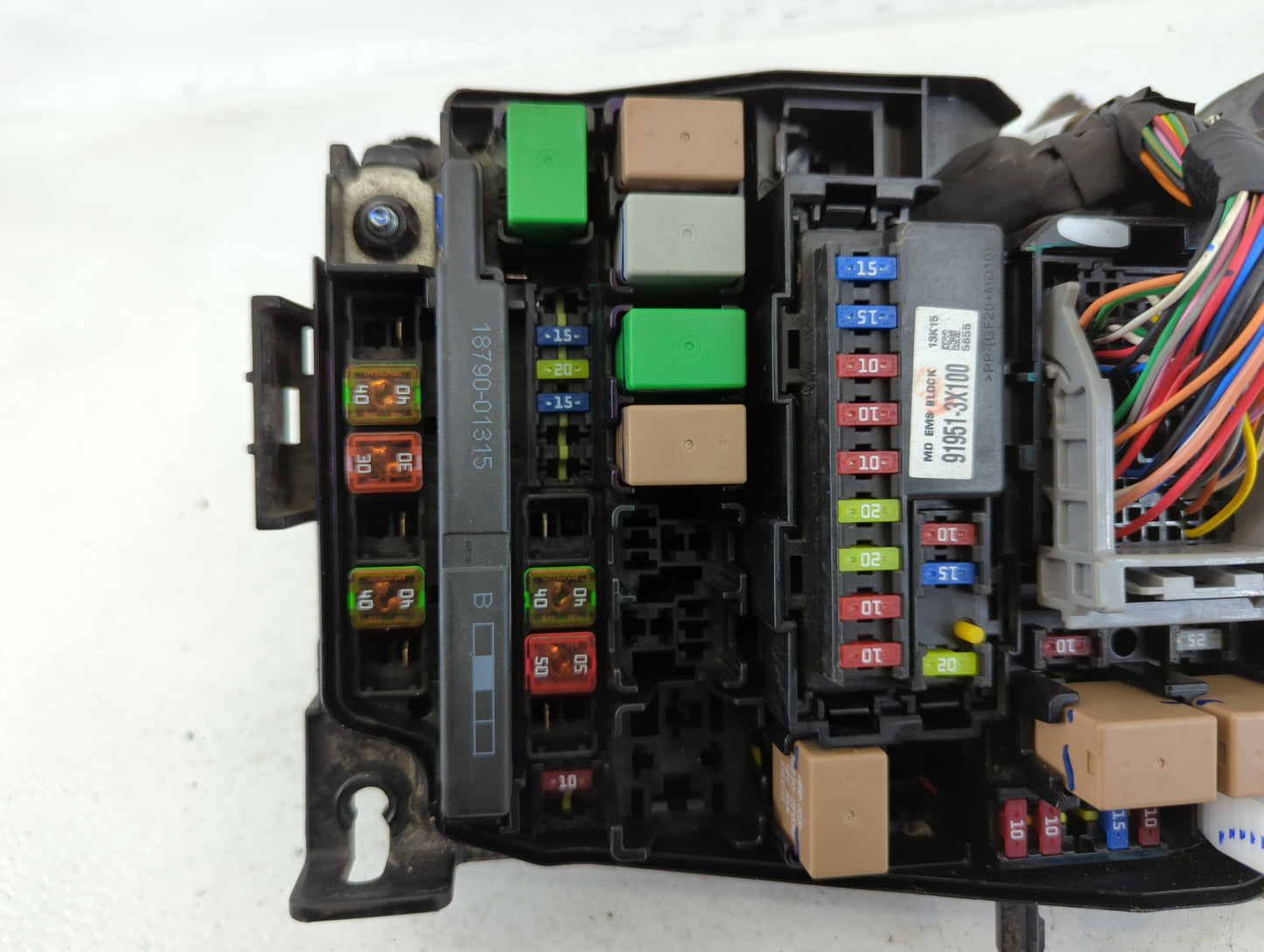 2014-2016 Hyundai Elantra Fusebox Fuse Box Panel Relay Module P/N:91951-3X710 Fits Fits 2014 2015 2016 OEM Used Auto Parts -