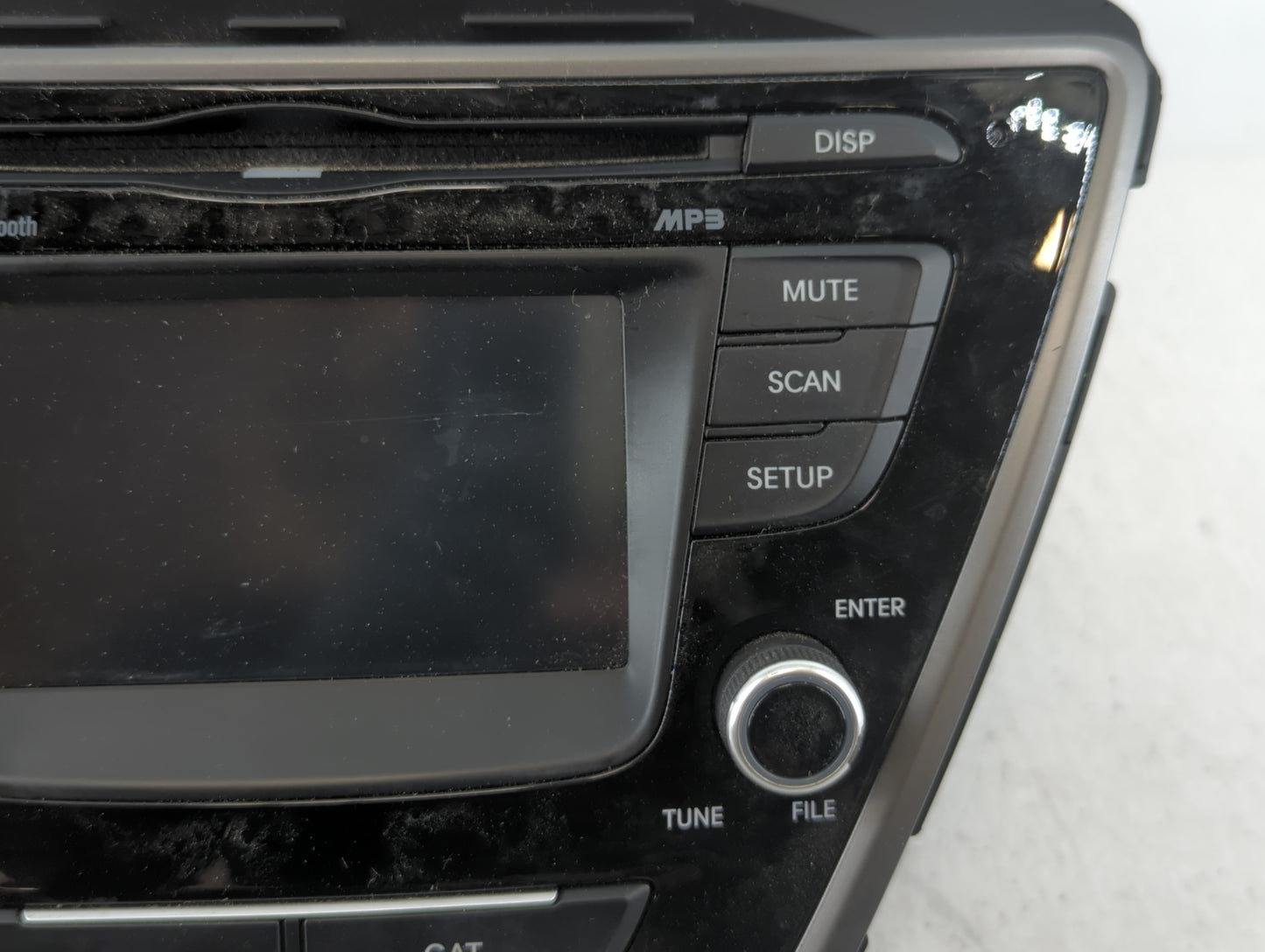 2014-2016 Hyundai Elantra Am Fm Cd Player Radio Receiver - Oemusedautoparts1.com