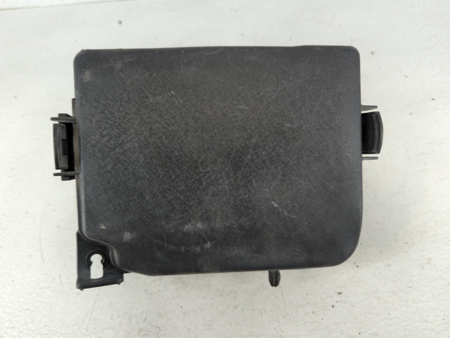 2014-2016 Hyundai Elantra Fusebox Fuse Box Panel Relay Module P/N:91951-3X710 Fits Fits 2014 2015 2016 OEM Used Auto Parts -