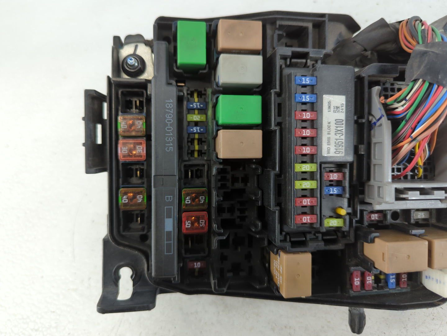 2014-2016 Hyundai Elantra Fusebox Fuse Box Panel Relay Module P/N:91951-3X710 Fits Fits 2014 2015 2016 OEM Used Auto Parts -