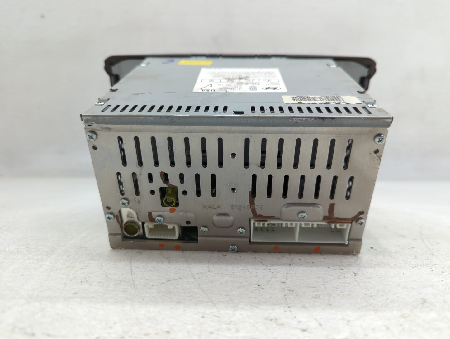 2014-2016 Hyundai Elantra Am Fm Cd Player Radio Receiver - Oemusedautoparts1.com