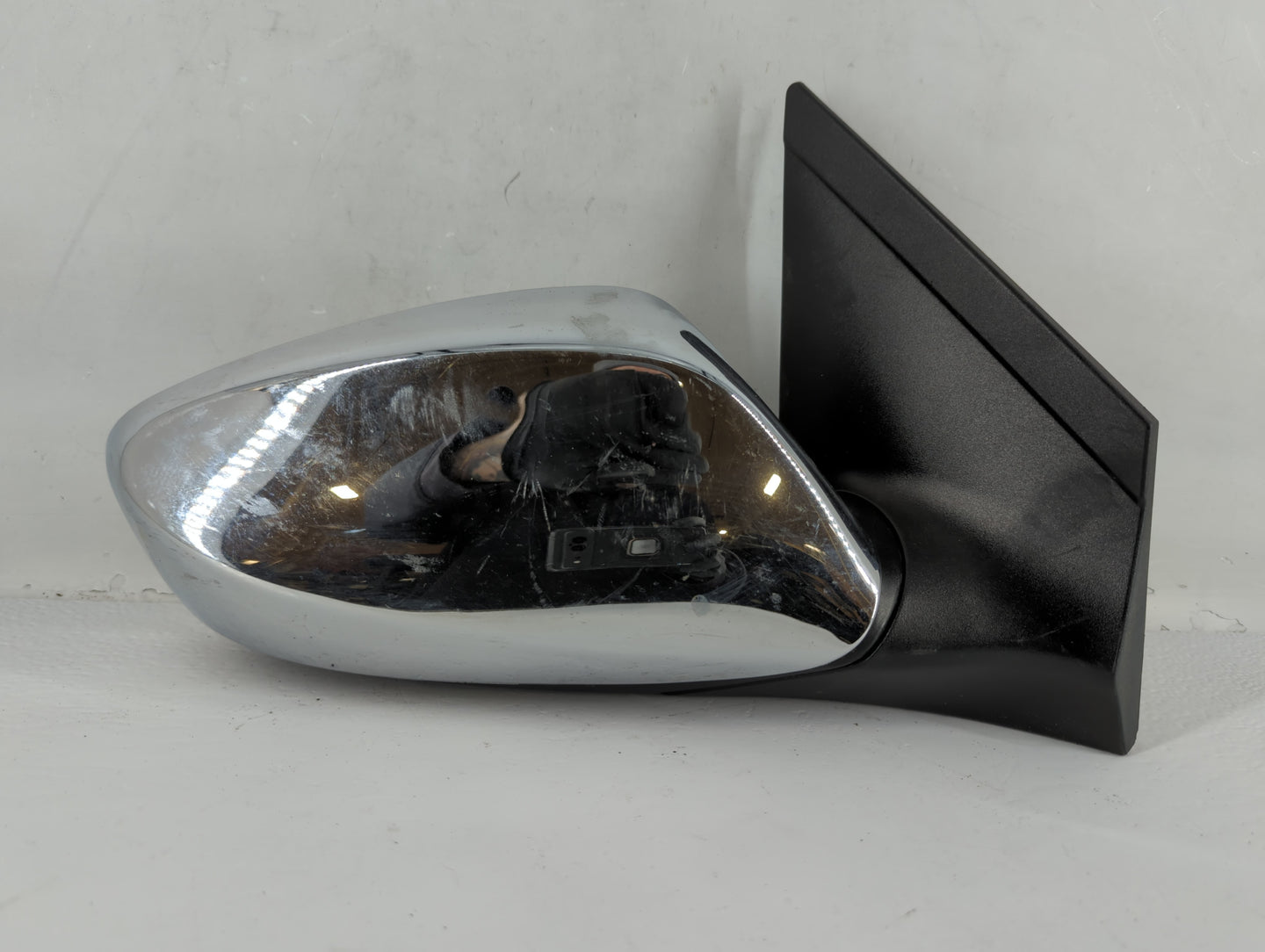 2014-2017 Hyundai Elantra Passenger Side View Mirror - Right Door Mirror OEM Used - Oemusedautoparts1.com