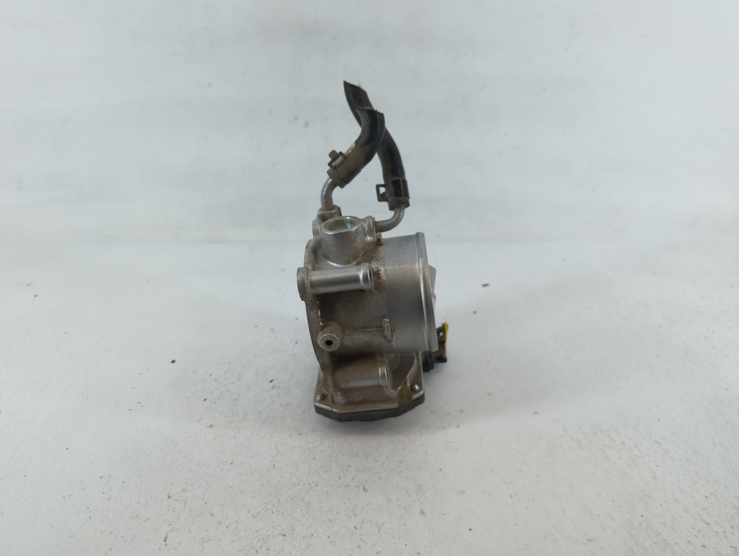 2011-2020 Hyundai Elantra Throttle Body P/N:35100-2E000 Fits Fits 2011 2012 2013 2014 2015 2016 2017 2018 2019 2020 2021 OEM