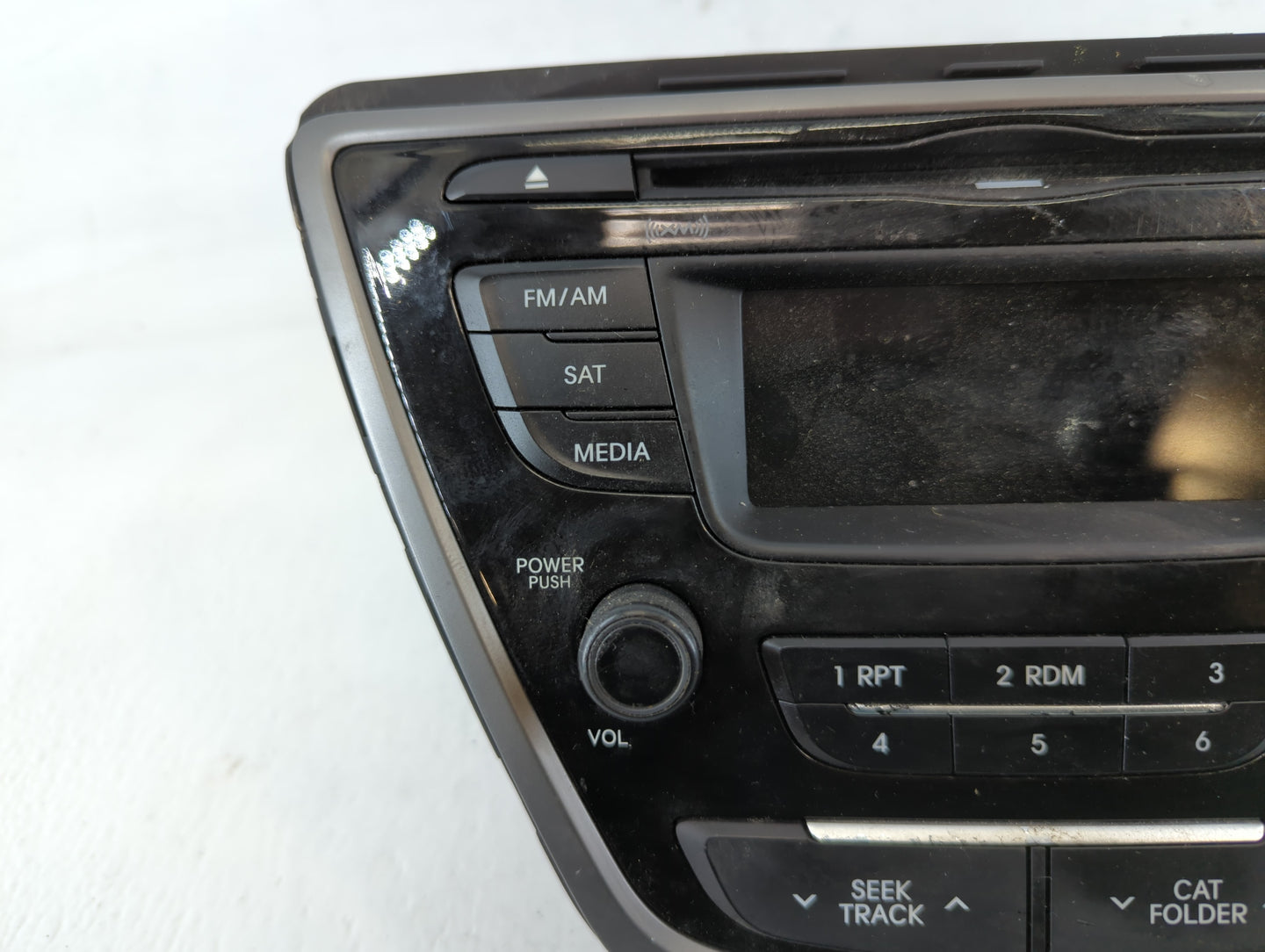 2014-2016 Hyundai Elantra Am Fm Cd Player Radio Receiver - Oemusedautoparts1.com