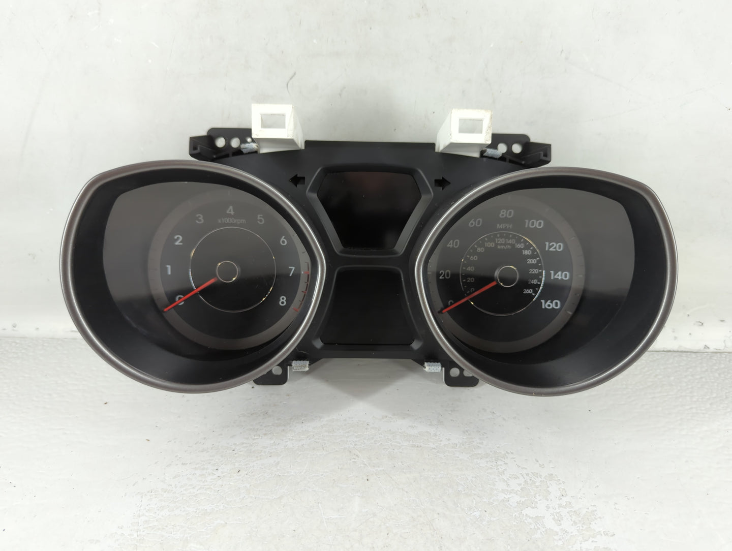 2014-2016 Hyundai Elantra Instrument Cluster Speedometer Gauges P/N:94004-3Y010 Fits Fits 2014 2015 2016 OEM Used Auto Parts