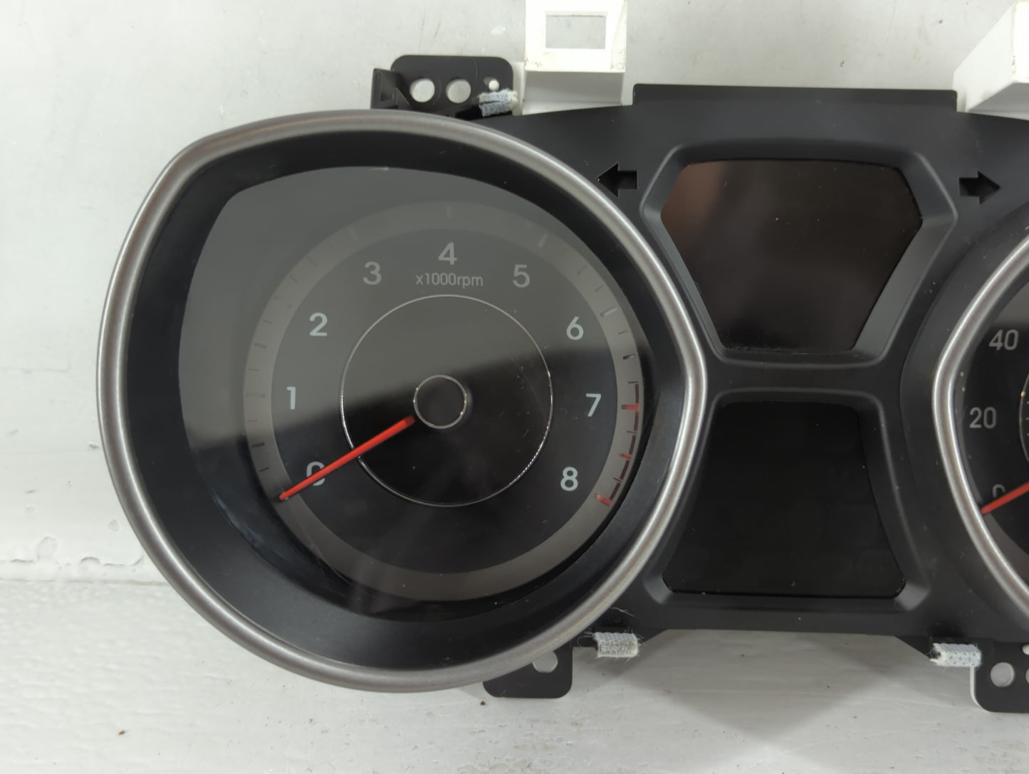 2014-2016 Hyundai Elantra Instrument Cluster Speedometer Gauges P/N:94004-3Y010 Fits Fits 2014 2015 2016 OEM Used Auto Parts