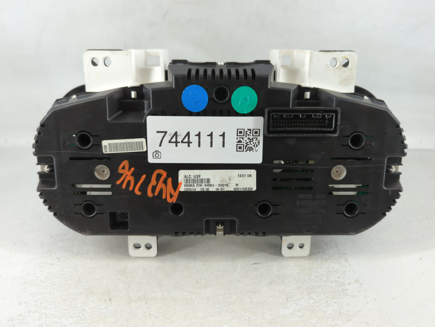 2014-2016 Hyundai Elantra Instrument Cluster Speedometer Gauges P/N:94004-3Y010 Fits Fits 2014 2015 2016 OEM Used Auto Parts