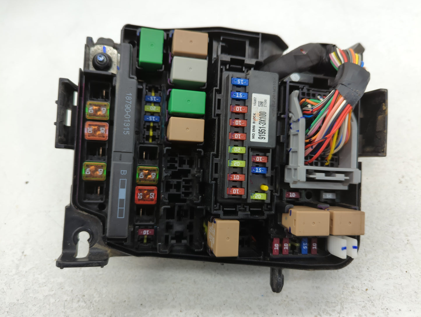 2014-2016 Hyundai Elantra Fusebox Fuse Box Panel Relay Module P/N:91951-3X710 Fits Fits 2014 2015 2016 OEM Used Auto Parts -