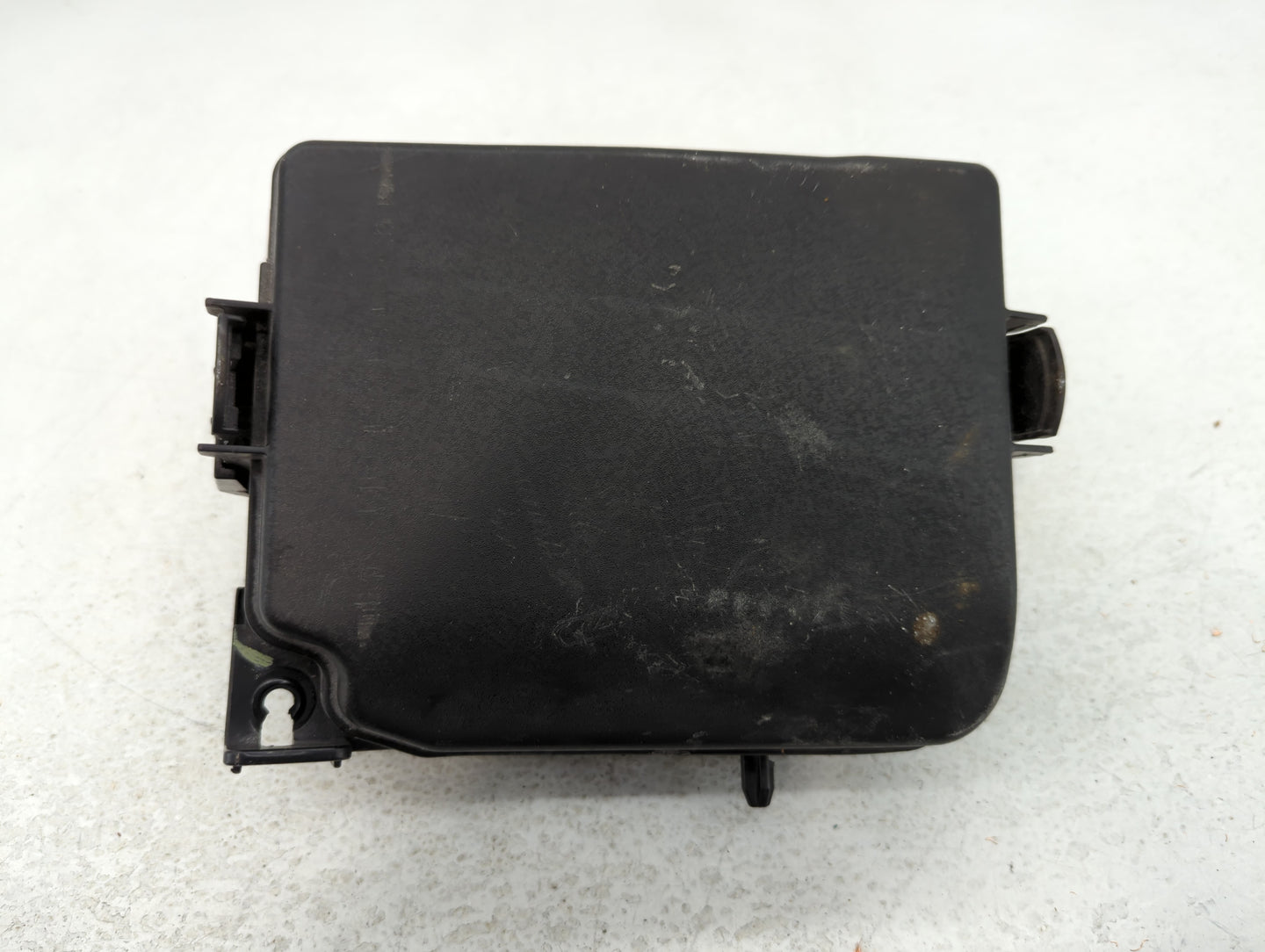 2014-2016 Hyundai Elantra Fusebox Fuse Box Panel Relay Module P/N:91951-3X100 Fits Fits 2014 2015 2016 OEM Used Auto Parts -