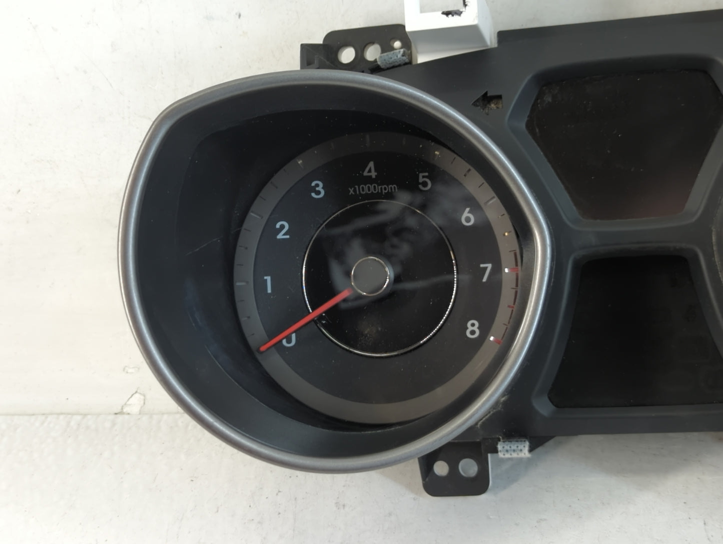 2014-2016 Hyundai Elantra Instrument Cluster Speedometer Gauges P/N:94004-3Y010 Fits Fits 2014 2015 2016 OEM Used Auto Parts